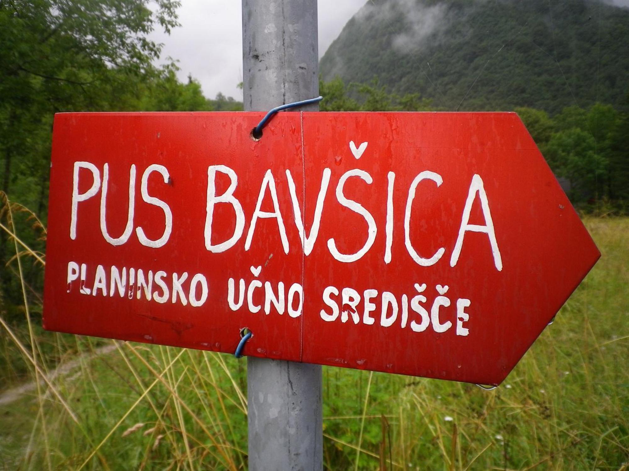 罗格坡曼戈唐 Pus Bavsica旅舍 外观 照片